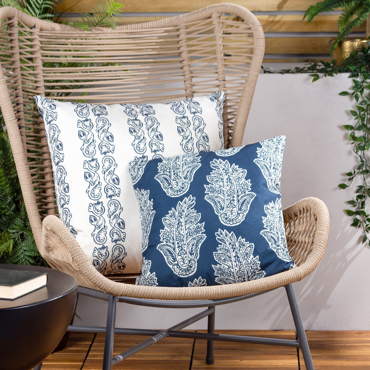 Kalindi Paisley 43cm Reversible Outdoor Polyester Cushion