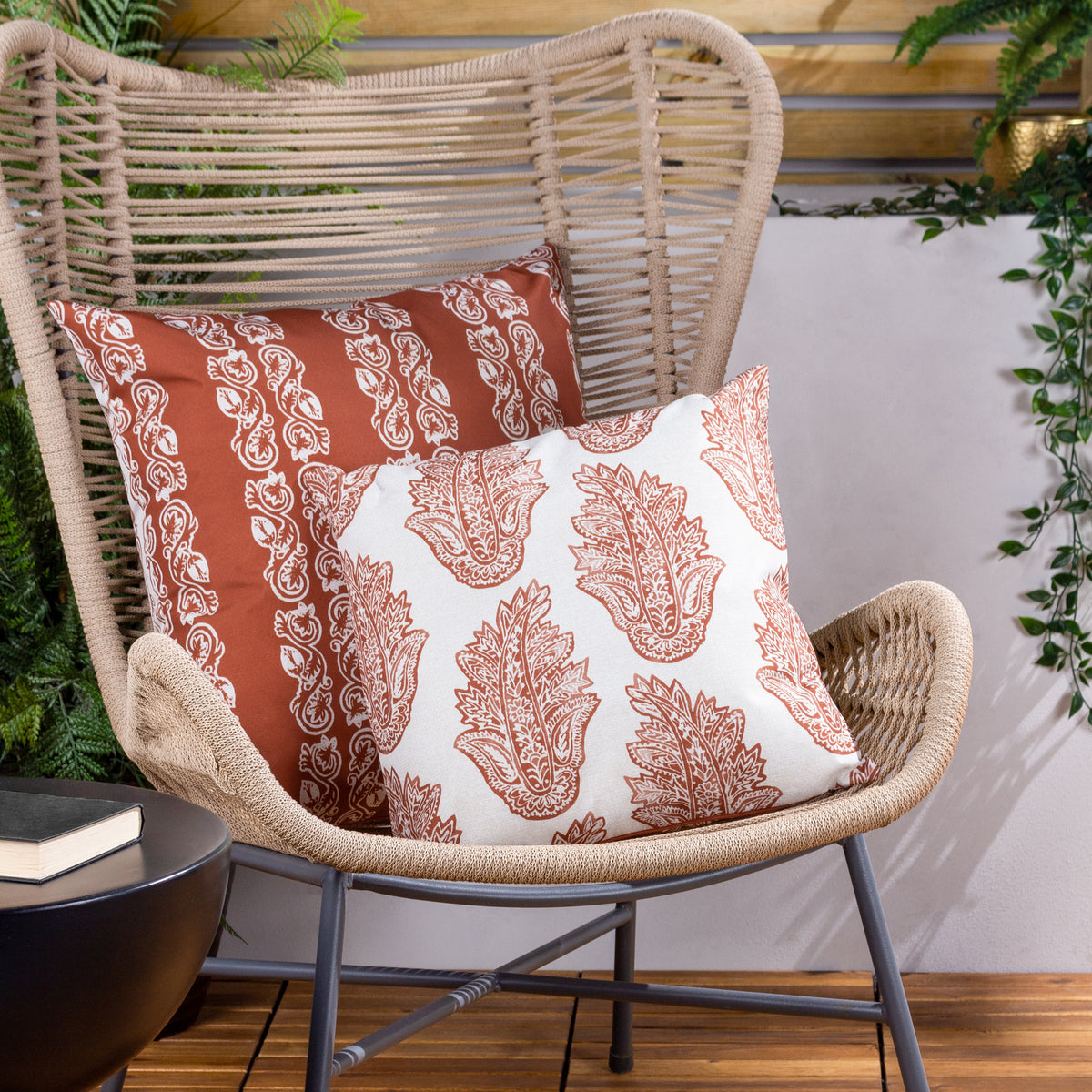 Kalindi Paisley 43cm Reversible Outdoor Polyester Cushion