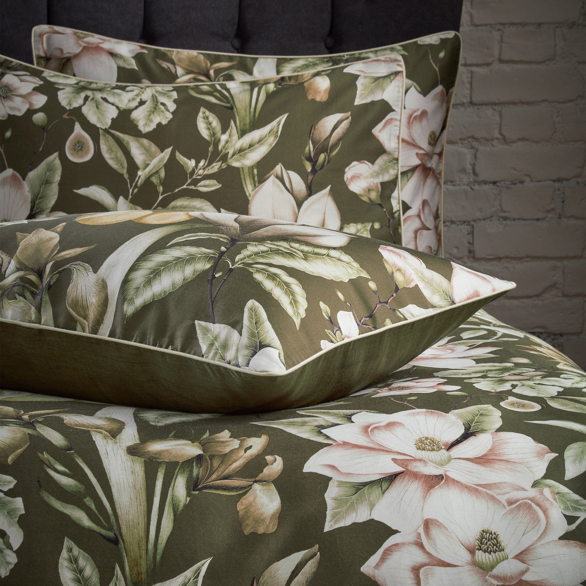 Lavish Garden Cotton Duvet Set