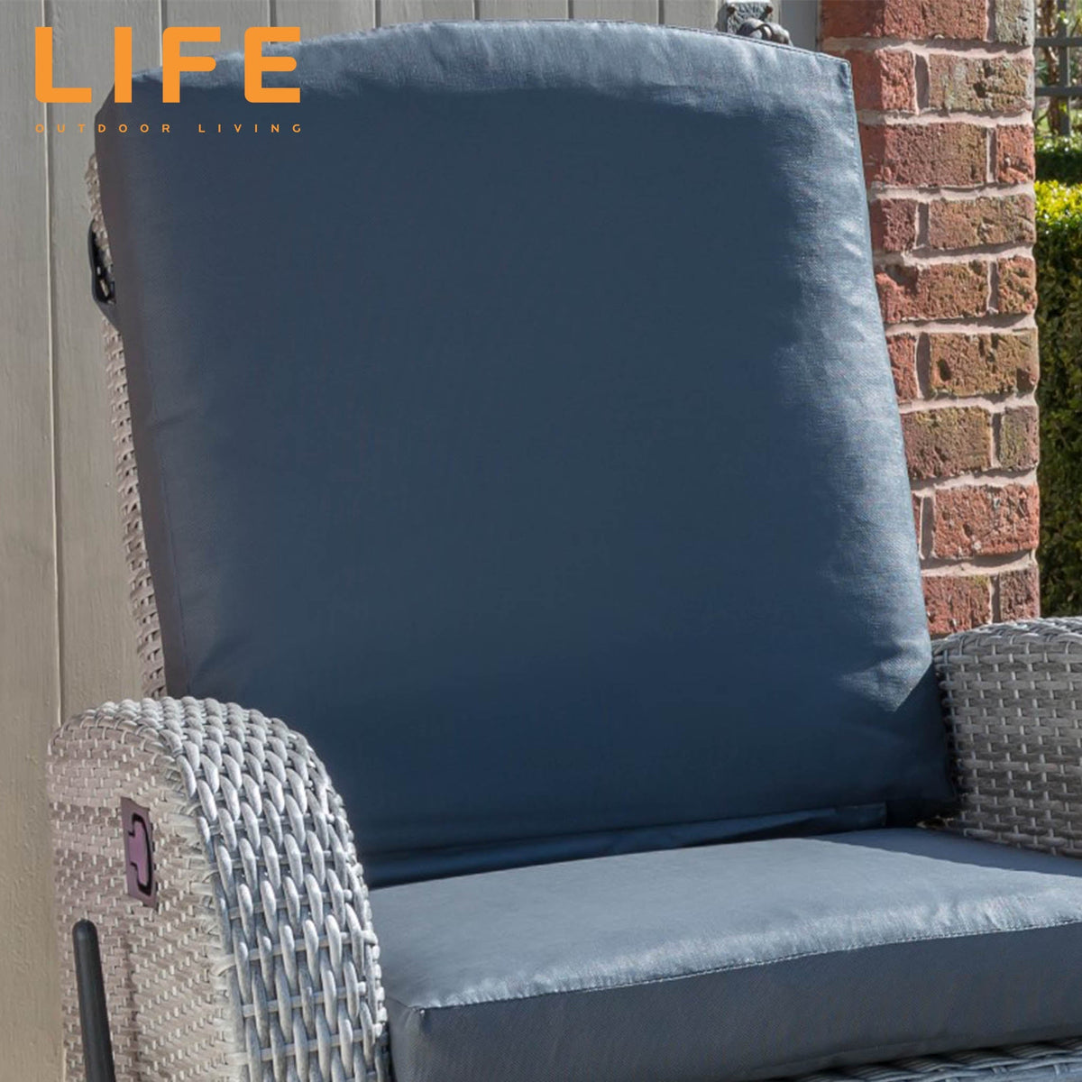 LIFE Diva Weave Reclining Armchairs set