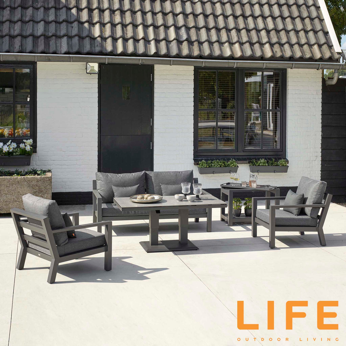 LIFE Timber Lounge Set with Height Adjustable Table