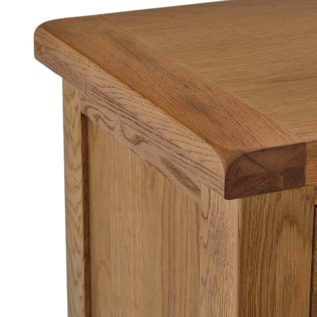 Zelah Oak 3+3 Drawer Chest of Drawers - Close up of top
