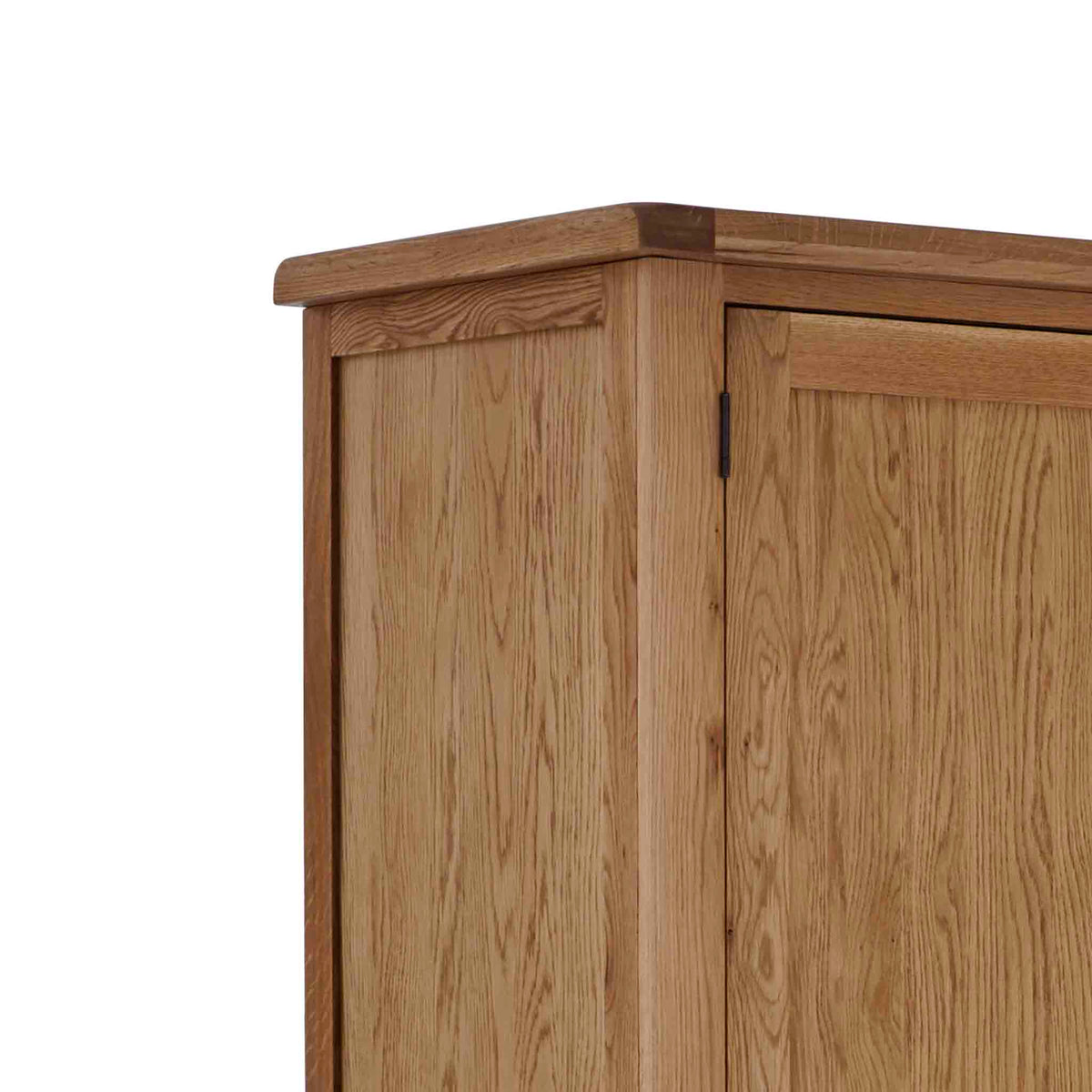 Zelah Oak Triple Wardrobe with Drawers - Close up of top of wardrobe