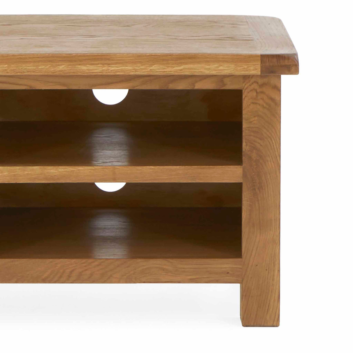 Zelah Oak 90cm TV Stand - Close up of top and lower shelving