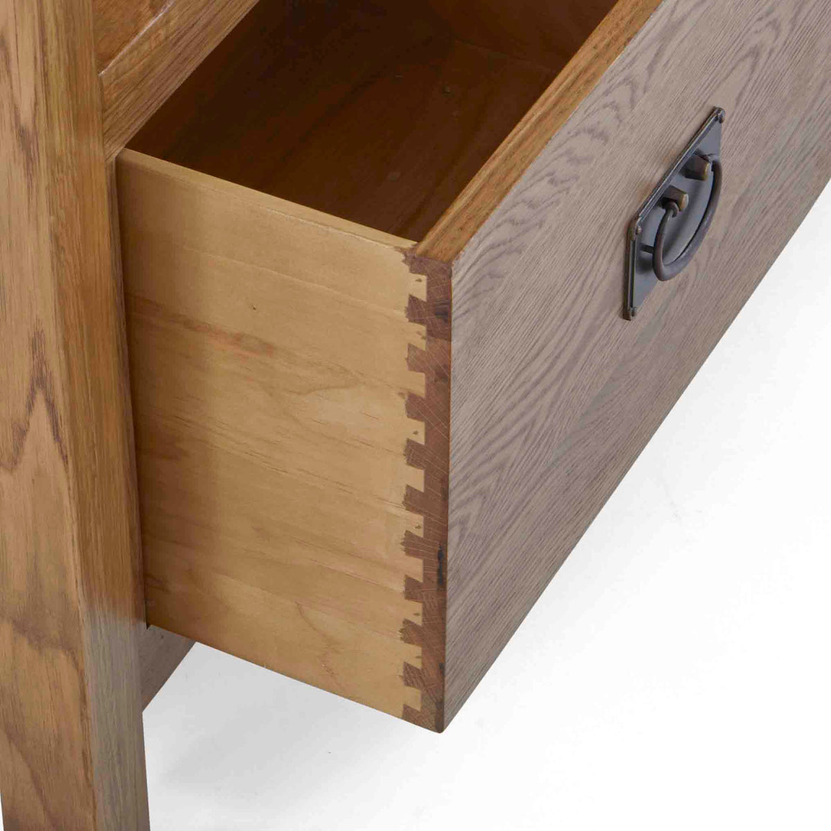 Zelah Oak Monks Bench - Close up of dovetail joints on drawer