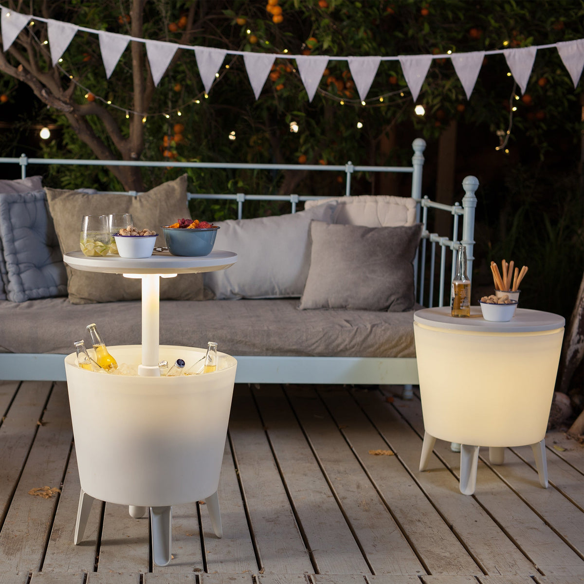 Garden White Cool Bar with Lights