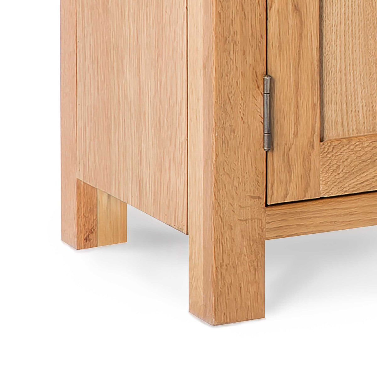 Surrey Oak TV Stand 120cm - Close up of feet of TV Stand