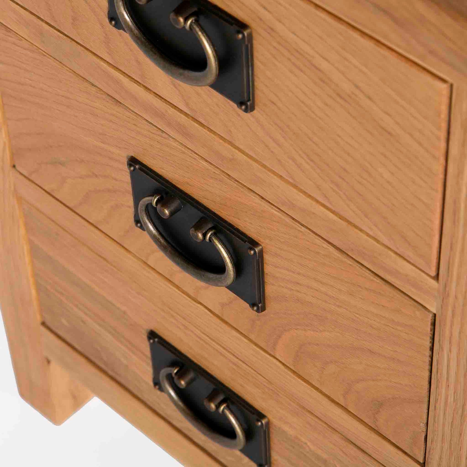 Surrey Oak Bedside Table - Close up of drawer fronts