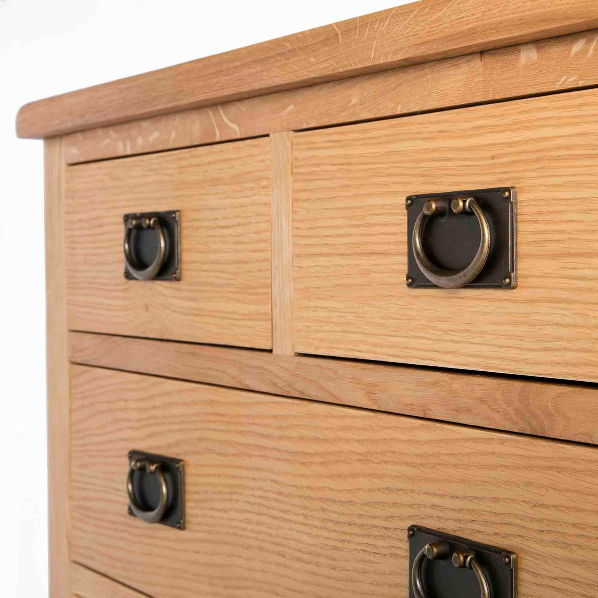 Surrey Oak 2 Over 3 Chest of Drawers - Close up of Drawer Fronts