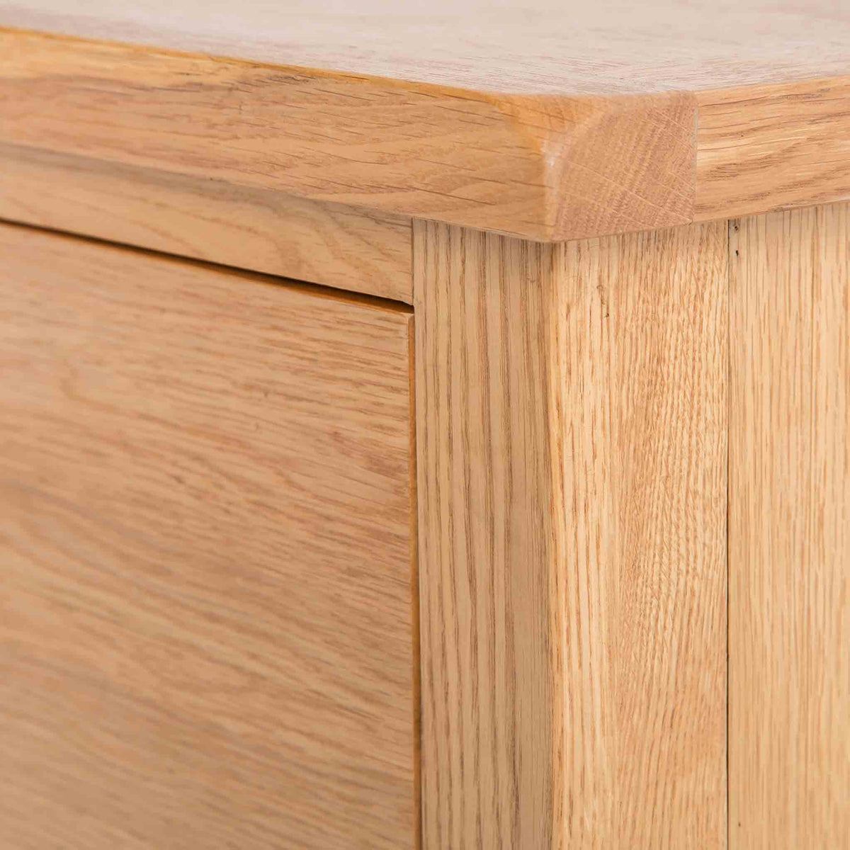 close up of solid wood frame of the Surrey Oak Large Chest Of Drawers