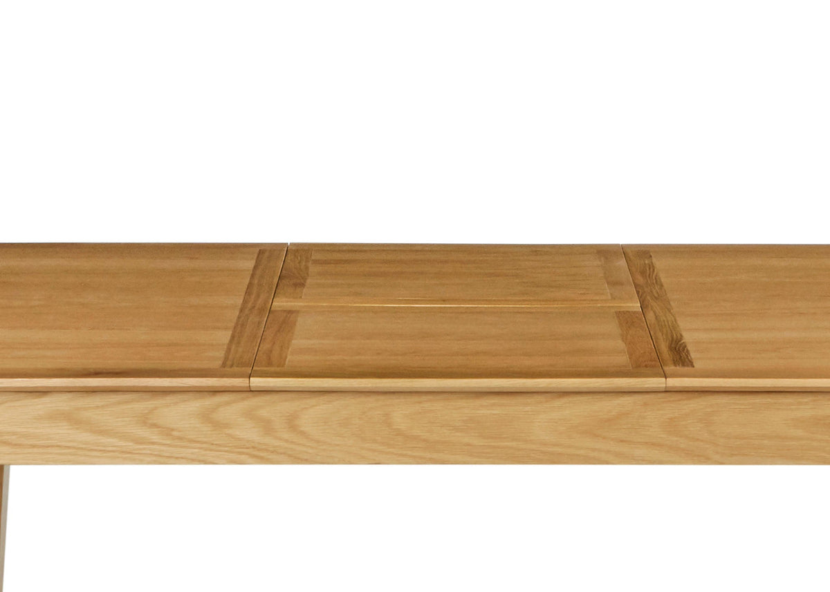 Alba Oak 150-200cm Extending Table - Close up of extending mid section of table