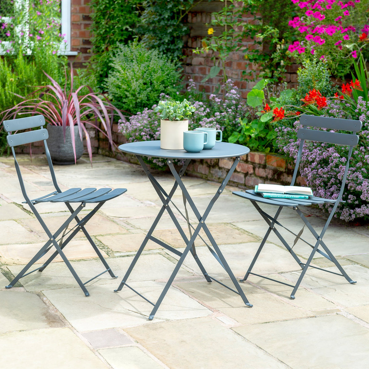 Comfort Dark Grey Round Bistro Set
