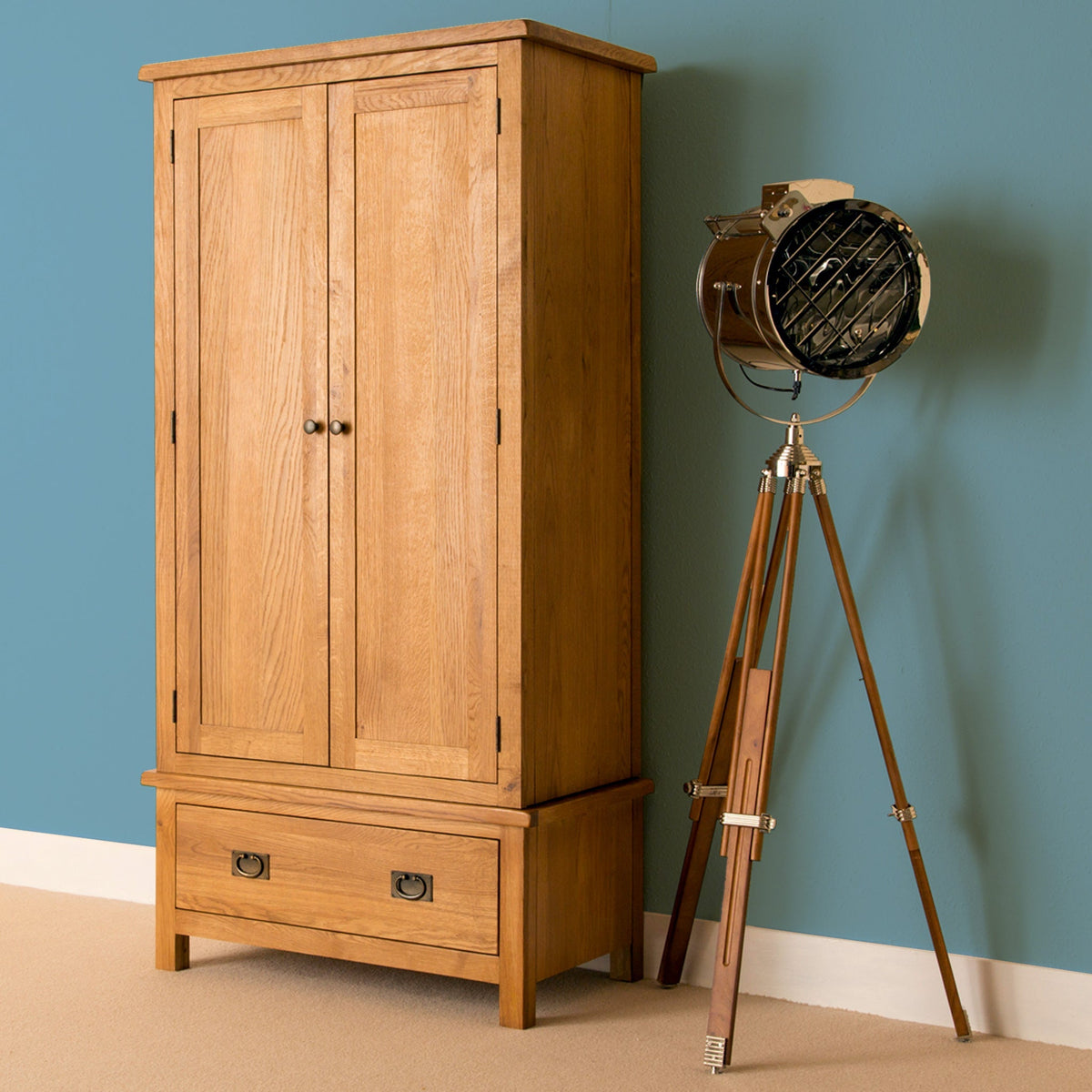 Lanner Oak Double Wardrobe & Drawer