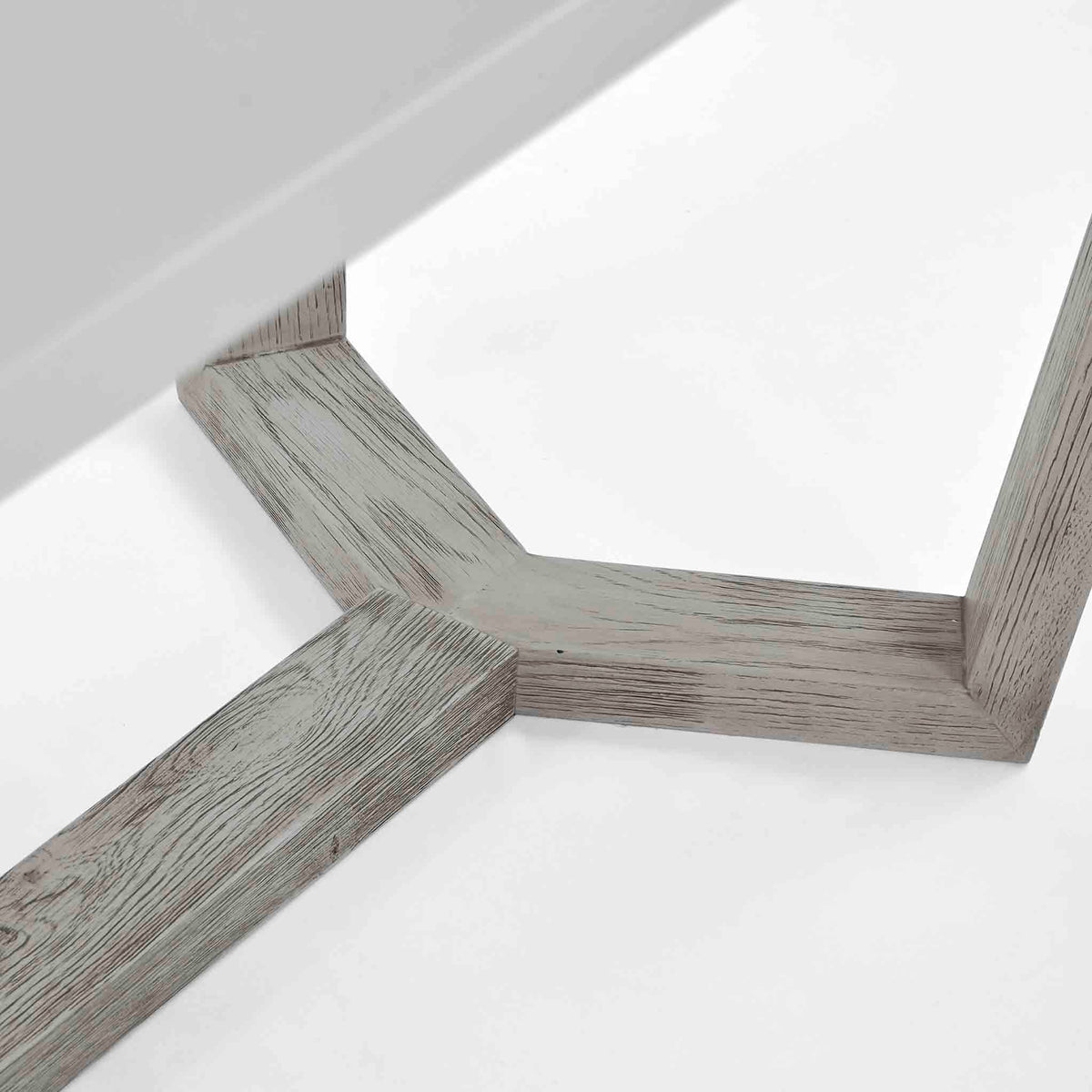 close up of the solid wood with enhanced wood grains 