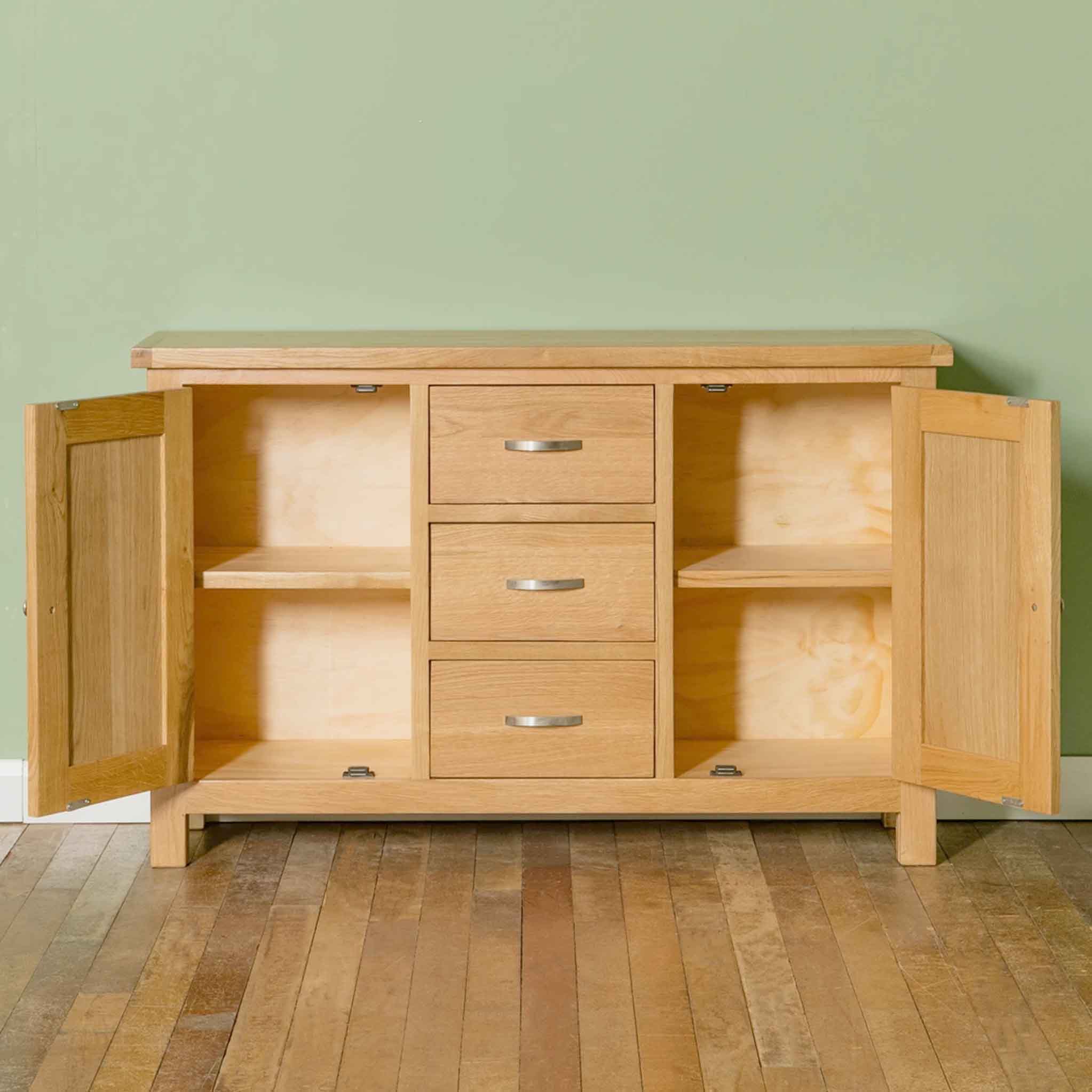 Roseland furniture sales oak sideboard