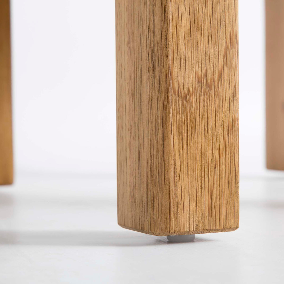Roseland Oak Lamp Side Table - Close up of feet of table