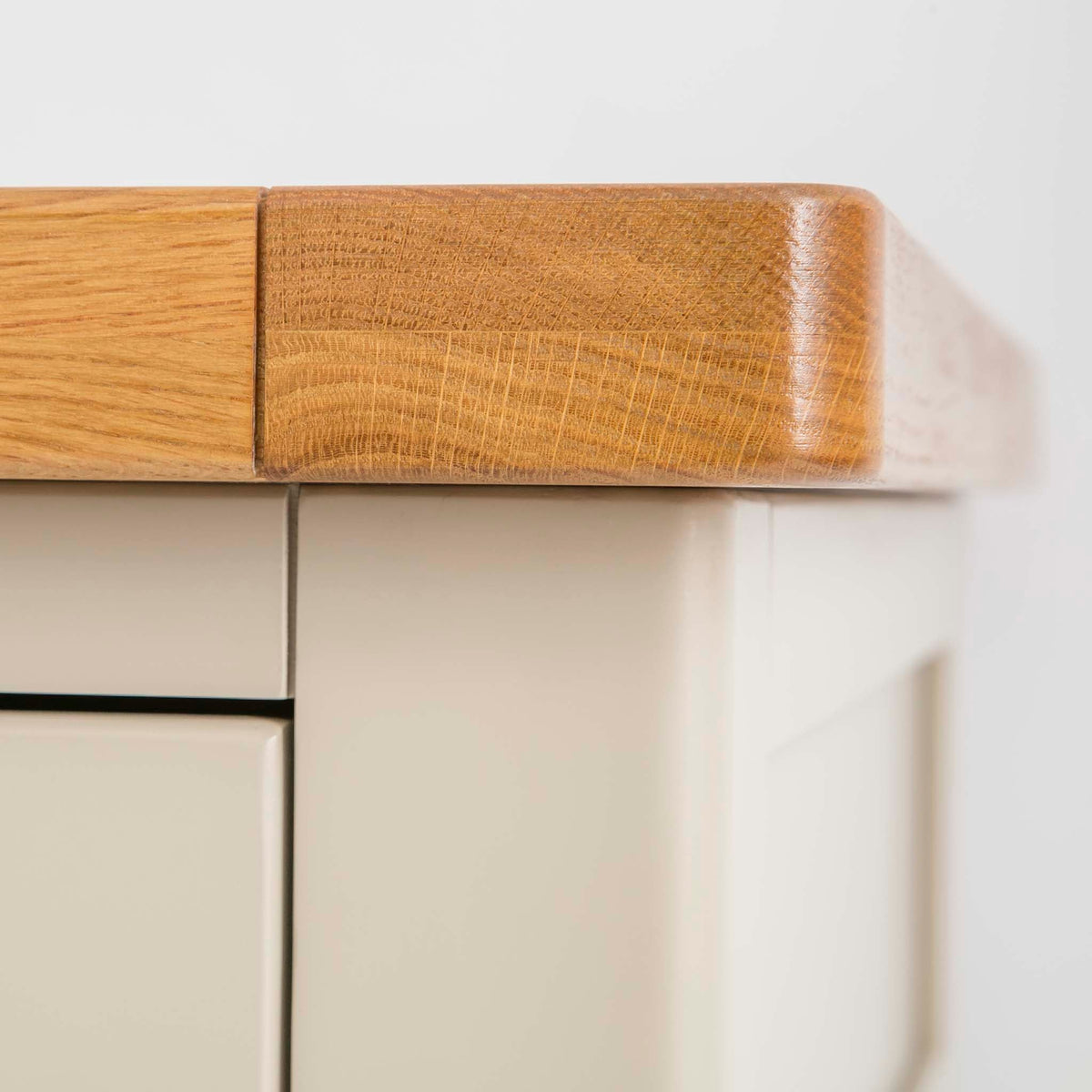 Padstow Stone Grey Large Kitchen Island - Close up of corner of Oak top
