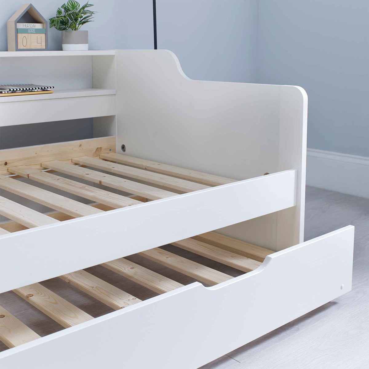 close up of the Store and Sleep White Twin 3ft Bed Frame