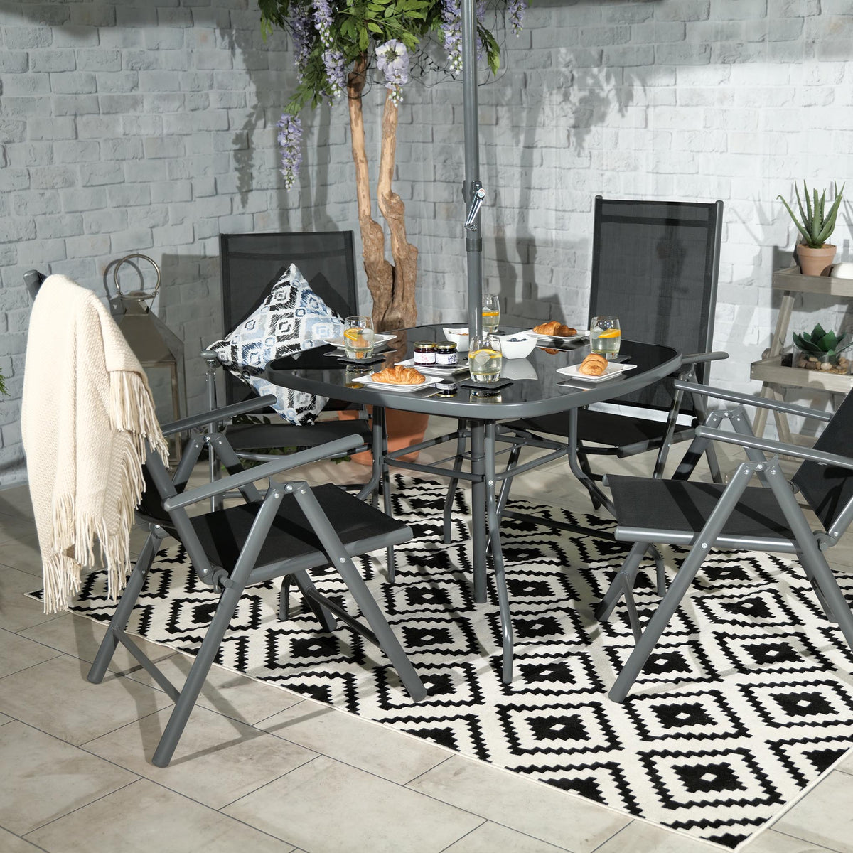 Rio Reclining 4 Seat Garden Dining Set with Parasol 