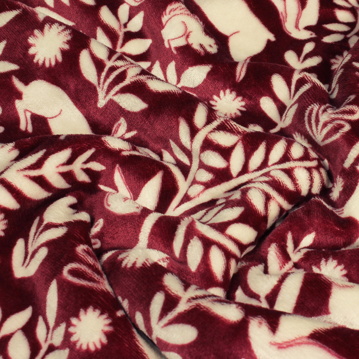 Cammie Woodland Throw | Berry