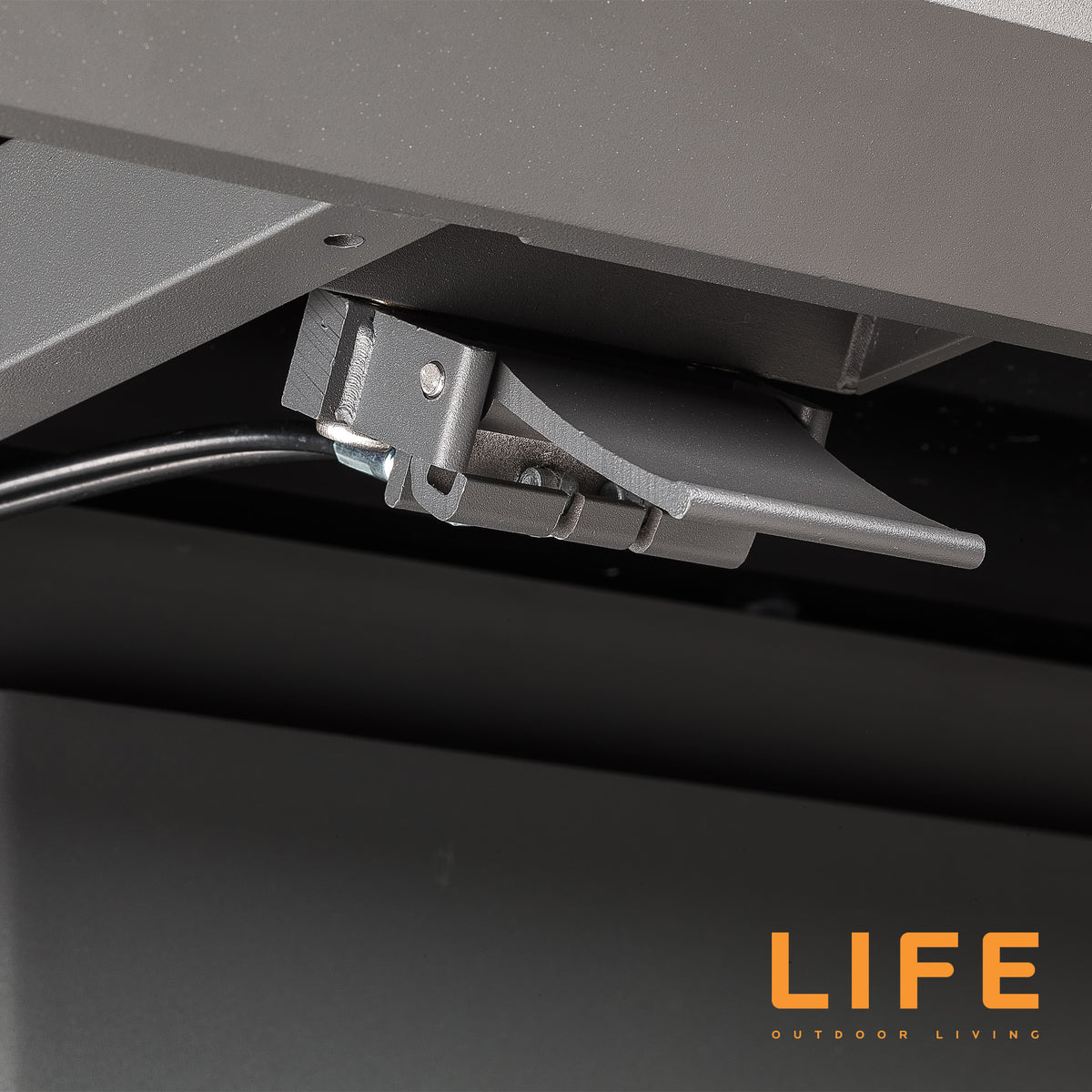 LIFE Timber Corner Set with Ceramic Adjustable Table